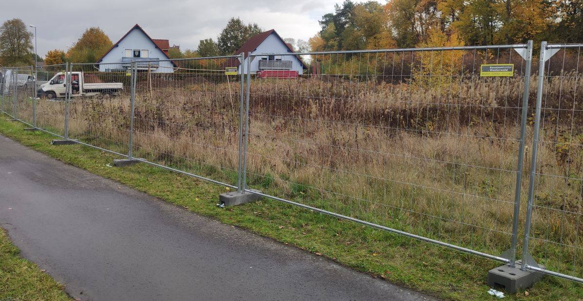 Flexible Bauzaunelemente als Baustellenabsicherung mit Mobilzaun